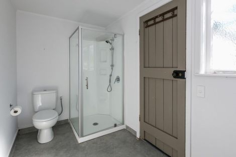 Photo of property in 129 Chaucer Road, Hospital Hill, Napier, 4110