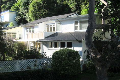 Photo of property in 19 Matipo Street, Eastbourne, Lower Hutt, 5013
