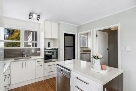 Photo of property in 35 Tampin Road, Hillpark, Auckland, 2102