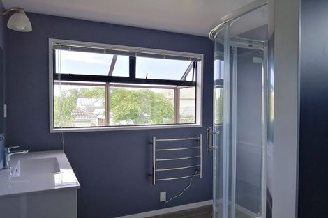 Photo of property in 1/124 Hamilton Avenue, Ilam, Christchurch, 8041