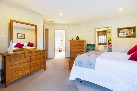 Photo of property in 10 Bundoran Way, Pinehill, Auckland, 0632