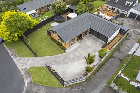 Photo of property in 7 Rheingold Place, Huapai, Kumeu, 0810