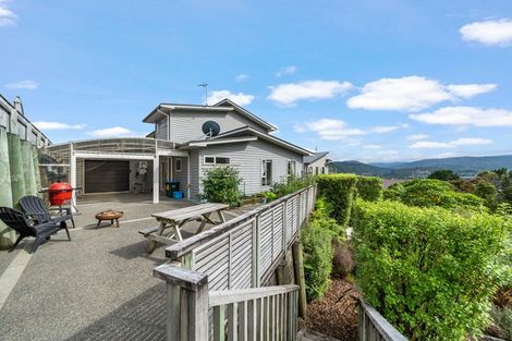Photo of property in 43 Seymour Grove, Kingsley Heights, Upper Hutt, 5018