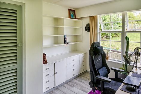 Photo of property in 49 Franklyn Road, Tawa, Wellington, 5028