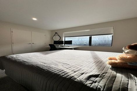 Photo of property in 8 Pakaraka Drive, Papakura, 2110