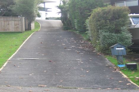 Photo of property in 8 Kiri Place, Mairangi Bay, Auckland, 0630