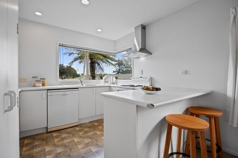 Photo of property in 1/14 Elliott Avenue, Bayview, Auckland, 0629