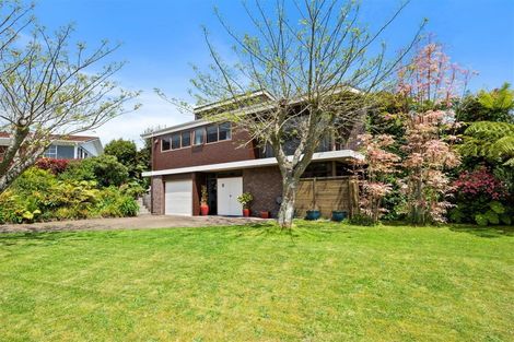 Photo of property in 2 Exeter Place, Tihiotonga, Rotorua, 3015