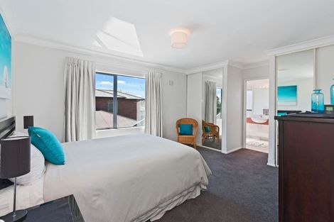 Photo of property in 41a Avonhead Road, Avonhead, Christchurch, 8042