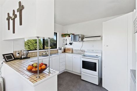 Photo of property in 9 Hosking Place, Clarks Beach, 2122