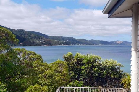 Photo of property in 1 Howard Road, Point Howard, Lower Hutt, 5013