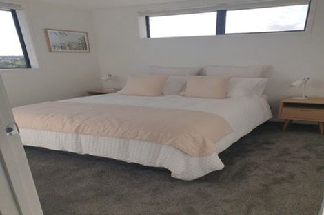 Photo of property in 1b Hamurana Place, Te Atatu Peninsula, Auckland, 0610