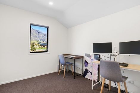 Photo of property in 3a Rannoch Drive, Jacks Point, Queenstown, 9371
