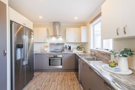 Photo of property in 18 Roore Street, Foxton Beach, Foxton, 4815