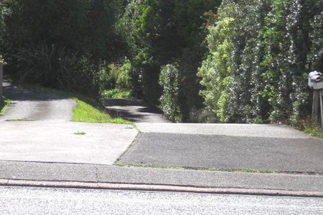 Photo of property in 603a Glenfield Road, Totara Vale, Auckland, 0629