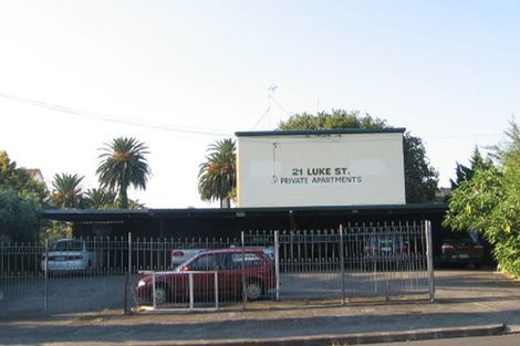 Photo of property in 1-7/21 Luke Street, Otahuhu, Auckland, 1062