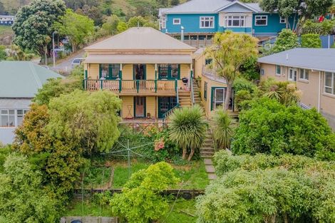 Photo of property in 2 Shackleton Terrace, Lyttelton, 8082