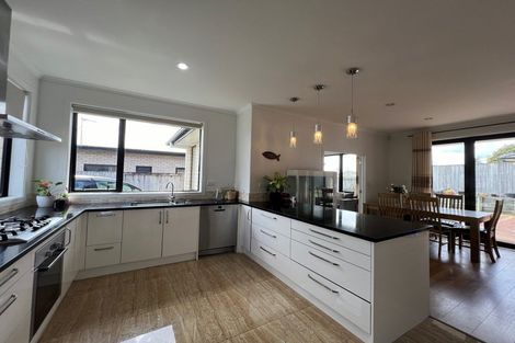 Photo of property in 32 Sirius Crescent, Rototuna North, Hamilton, 3210