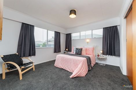 Photo of property in 1a Joseph Grove, Elderslea, Upper Hutt, 5018