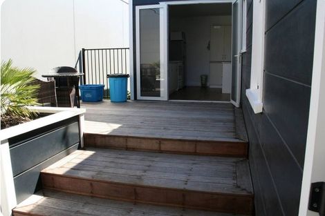 Photo of property in 210 Courtenay Street, New Plymouth, 4312