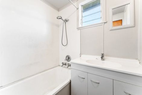 Photo of property in 7 Tiri Road, Manly, Whangaparaoa, 0930