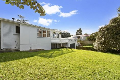 Photo of property in 27 Wattle Street, New Lynn, Auckland, 0600