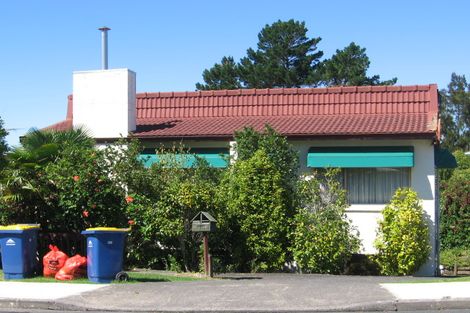 Photo of property in 96 Arran Road, Browns Bay, Auckland, 0630