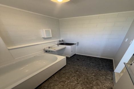 Photo of property in 46 Awamutu Grove, Waiwhetu, Lower Hutt, 5010