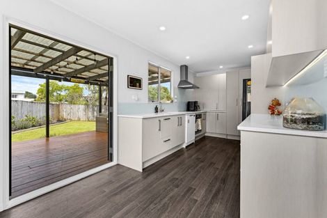 Photo of property in 9 Ohira Place, Henderson, Auckland, 0612