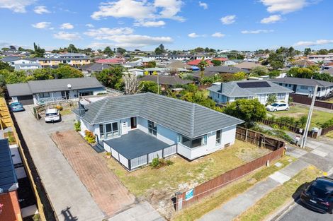 Photo of property in 6 Evelyn Street, Papatoetoe, Auckland, 2025