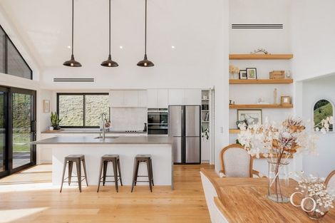 Photo of property in 42 Te Auhi Way, Welcome Bay, Tauranga, 3112