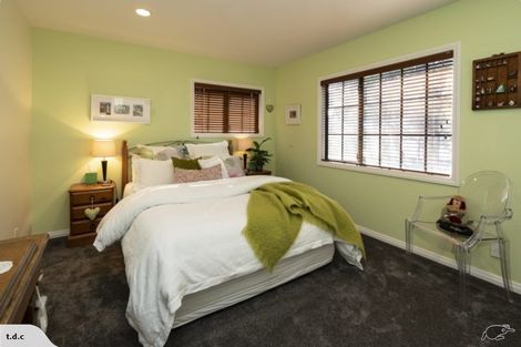 Photo of property in 30 Chamari Close, Titirangi, Auckland, 0604