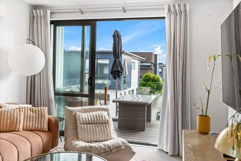 Photo of property in 9 Glenae Lane, Hobsonville, Auckland, 0618