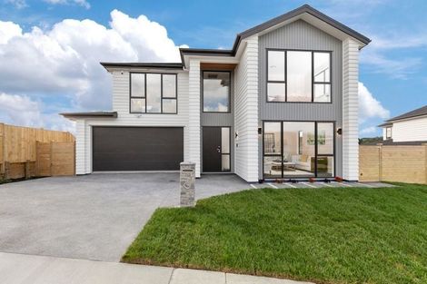 Photo of property in 31 Maka Terrace, Orewa, 0931