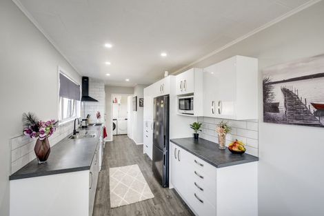 Photo of property in 69 Clarence Cox Crescent, Pirimai, Napier, 4112