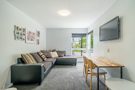 Photo of property in 20 Raroa Place, Pukerua Bay, 5026