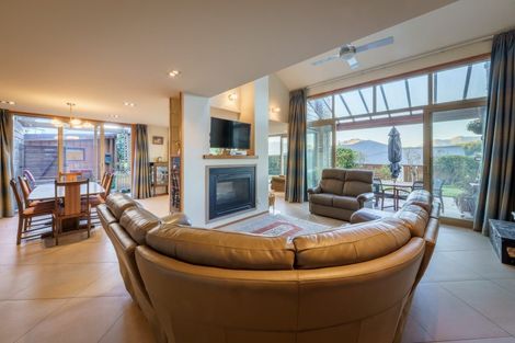 Photo of property in 86 Kings Drive, Wanaka, 9305