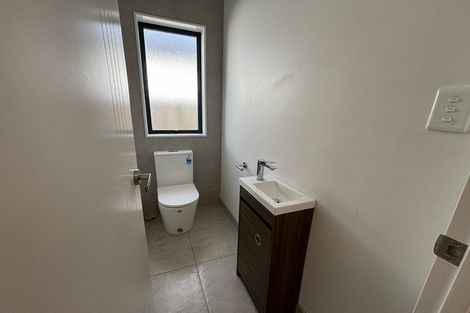 Photo of property in 38 Koroheke Road, Takanini, 2110