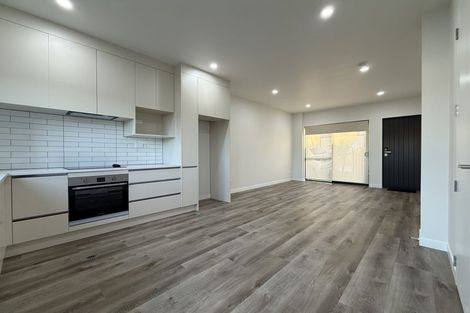 Photo of property in 296d Royal Road, Massey, Auckland, 0614
