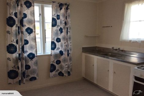 Photo of property in 34 Matipo Street, Castlecliff, Whanganui, 4501