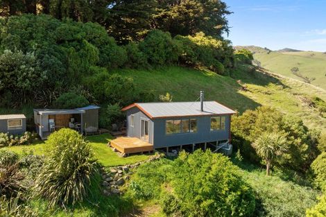 Photo of property in 206 Okains Bay Road, Robinsons Bay, 7581