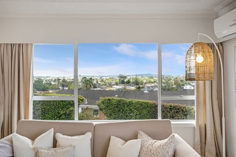 Photo of property in 29 Marriott Road, Pakuranga, Auckland, 2010