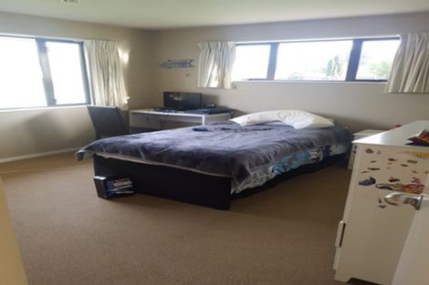 Photo of property in 33 Waterbridge Way, Rolleston, 7614