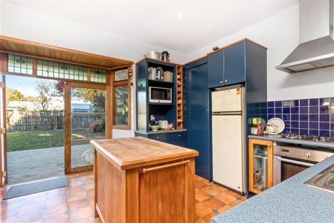 Photo of property in 12 Mayfield Avenue, Mairehau, Christchurch, 8013
