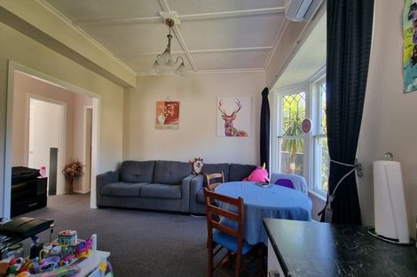 Photo of property in 12 Lincoln Avenue, Tawa, Wellington, 5028