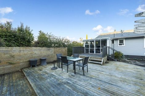 Photo of property in 60 Hilling Street, Titirangi, Auckland, 0604