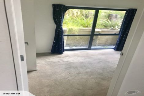 Photo of property in 7 Woodall Place, Totara Vale, Auckland, 0627