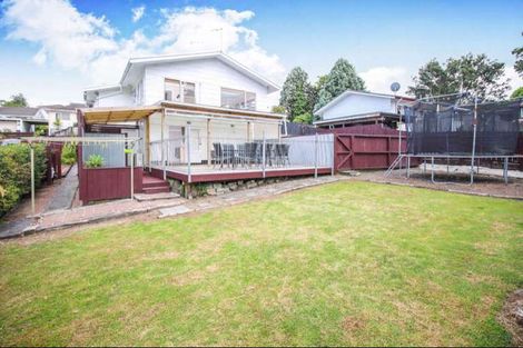 Photo of property in 14 Talavera Place, Te Atatu South, Auckland, 0602