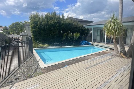 Photo of property in 29 Becroft Drive, Forrest Hill, Auckland, 0620