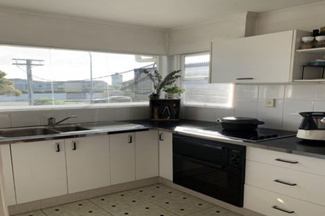 Photo of property in 35 Kitchener Road, Takapuna, Auckland, 0622